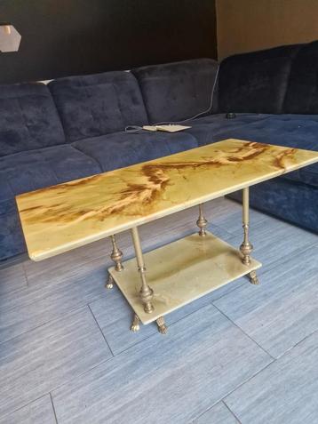 Table beschikbaar voor biedingen