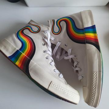 Converse speciale editie maat 45 beschikbaar voor biedingen