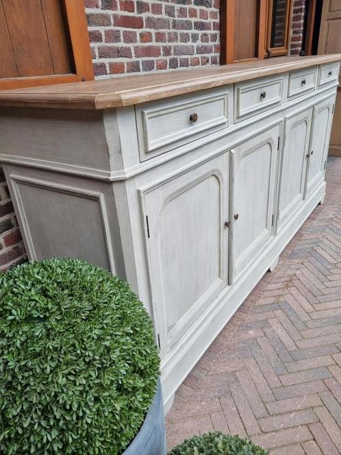 Massief houten dressoir, Huis en Inrichting, Kasten | Dressoirs, Zo goed als nieuw, Ophalen of Verzenden