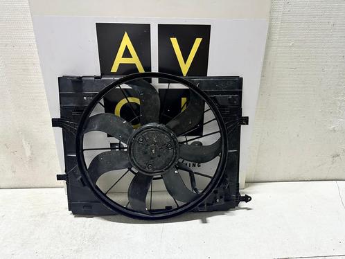 Mercedes EQC W293 Vito V klasse Ventilaor koelvin 3135104282, Auto diversen, Auto-accessoires, Gebruikt, Ophalen of Verzenden