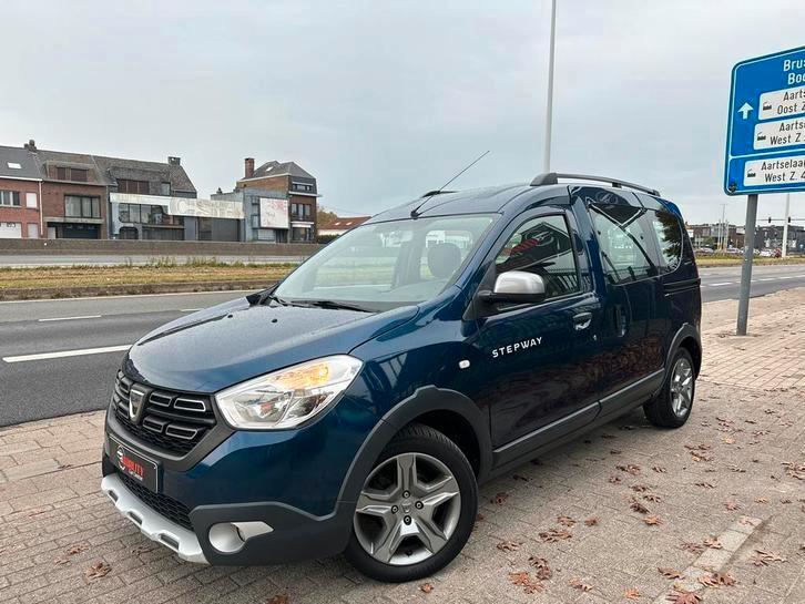 Dacia Dokker Stepway 2019 1.6i 125dkm Navi Pdc Cruise Full, Auto's, Dacia, Bedrijf, Te koop, Dokker, ABS, Airbags, Airconditioning