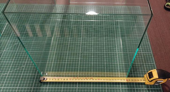 7x plexiglas display kubus glaslook, Verzamelen, Overige Verzamelen, Gebruikt, Ophalen