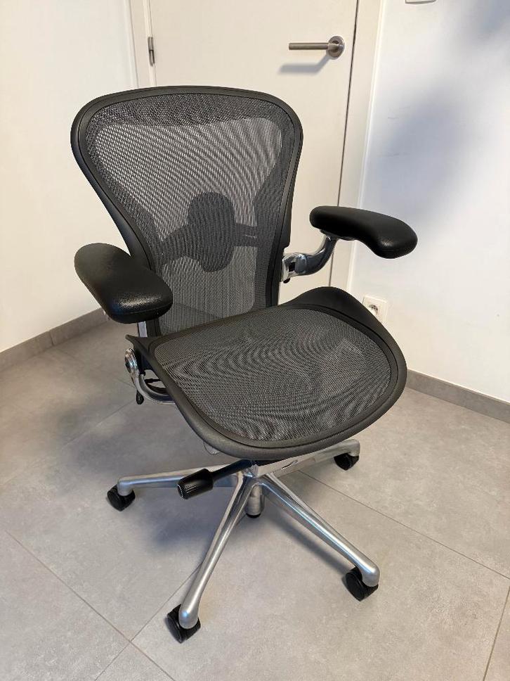 Herman Miller Aeron (A), chrome afwerking - zeer goede staat, Huis en Inrichting, Bureaustoelen, Zo goed als nieuw, Bureaustoel