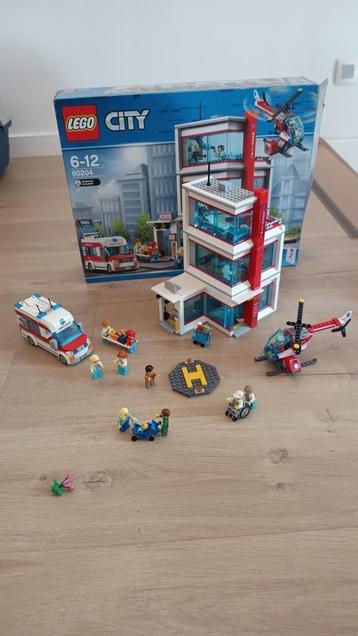 Lego City ziekenhuis 60204 compleet beschikbaar voor biedingen