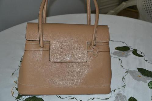 Beige handtas, Handtassen en Accessoires, Tassen | Damestassen, Zo goed als nieuw, Handtas, Beige, Verzenden