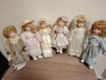 Porseleinen poppen beschikbaar voor biedingen