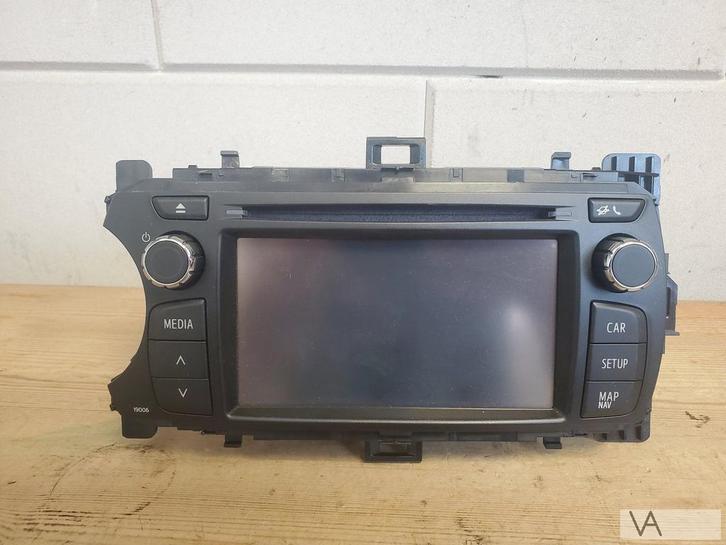 Toyota Yaris 3 2012 -2018 radio navigatie scherm touchscreen, Auto-onderdelen, Dashboard en Schakelaars, Toyota, Gebruikt, Ophalen of Verzenden