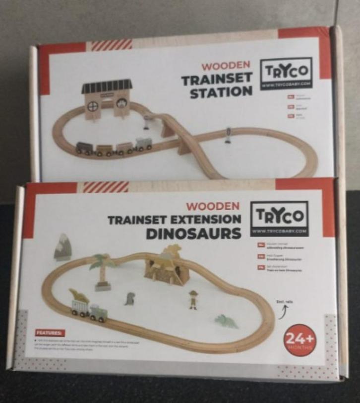 Tryco houten treinset: station  + uitbreiding dino's - NIEUW, Kinderen en Baby's, Speelgoed | Houten speelgoed, Nieuw, Rij- of Hobbelspeelgoed