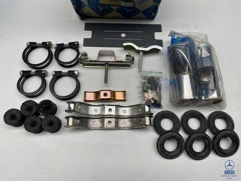 NOS montageset uitlaat voor Mercedes-Benz W116 S-Klasse, Auto-onderdelen, Uitlaatsystemen, Mercedes-Benz, Nieuw, Ophalen of Verzenden