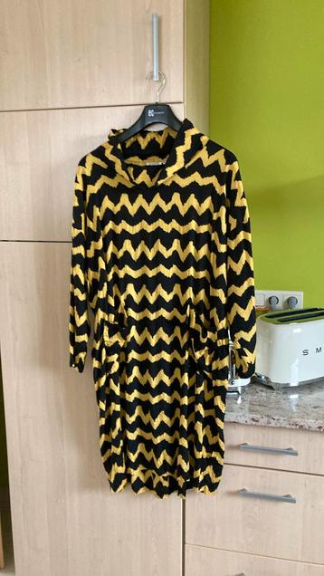 Robe masai tailleM beschikbaar voor biedingen
