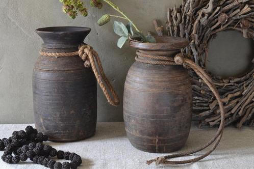 Oude houten Himachal pot Nepalese kruik (rechts), Huis en Inrichting, Woonaccessoires | Vazen, Gebruikt, Overige kleuren, Minder dan 50 cm