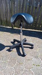 Werkstoel kapper, Ophalen