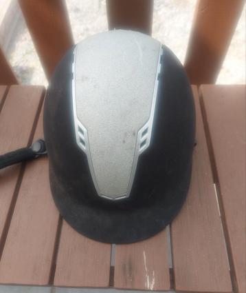 Divers articles d'équitation. beschikbaar voor biedingen
