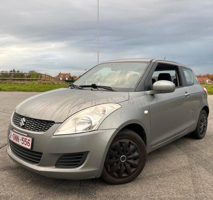 Suzuki Swift 2012, Auto's, Suzuki, Particulier, Swift, Benzine, Euro 5, Stadsauto, 3 deurs, Handgeschakeld, Zilver of Grijs, Zwart