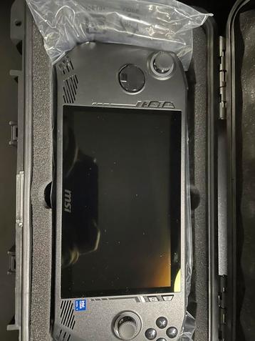 Msi claw A1M beschikbaar voor biedingen