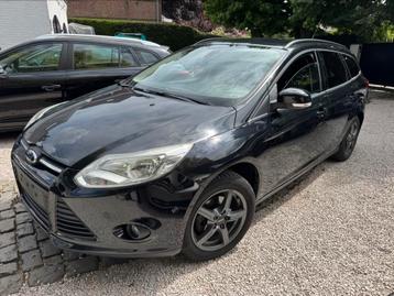 Ford Focus 1.0i - 2014*88000KM*PDC*Zetelverw*GARANTIE! beschikbaar voor biedingen