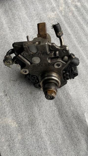 Dieselpomp Mercedes C Klasse W205 €250,- beschikbaar voor biedingen