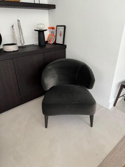 lounge chair MINOTTI ASTON velvet grey, Huis en Inrichting, Stoelen, Zo goed als nieuw, Eén, Hout, Stof, Grijs, Ophalen