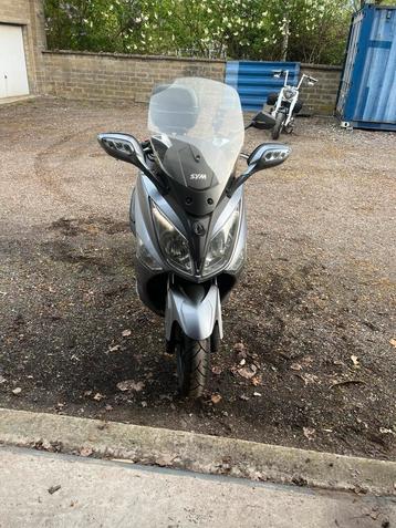 Sym JoyMax 300i, Particulier, Scooter