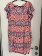 Zijden kleed talking french maat 40/42, Kleding | Dames, Jurken, Ophalen of Verzenden, Maat 38/40 (M)