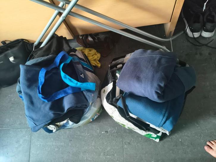 Kleding jongen +-12 jaar, Vêtements | Hommes, Packs de vêtements pour hommes, Enlèvement ou Envoi