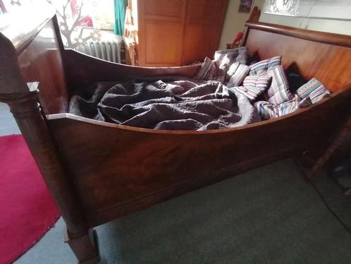 Vintage "twijfelaar" bed, Antiek en Kunst, Antiek | Meubels | Bedden, Ophalen