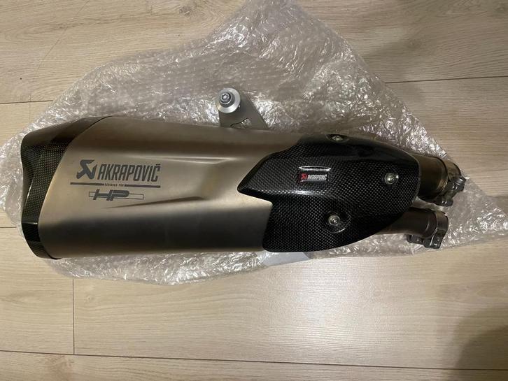 Uitlaat - Akrapovic - s1000r 2017-2020, Motoren, Accessoires | Overige, Zo goed als nieuw, Ophalen of Verzenden