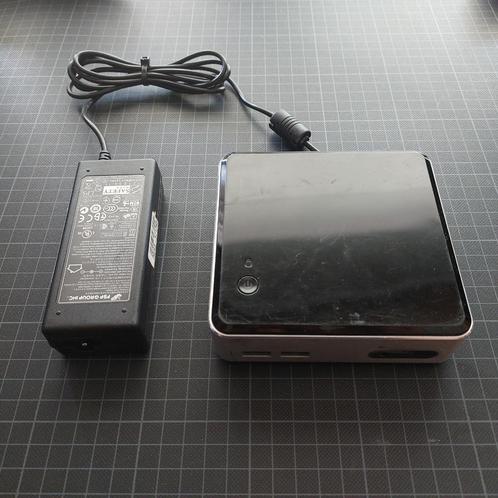 Intel NUC D34010WYK, Computers en Software, Desktop Pc's, Gebruikt, SSD, Ophalen of Verzenden