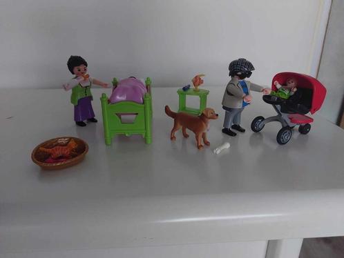 Playmobil : Famille avec 2 petits bébés. Très bon état, Enfants & Bébés, Jouets | Playmobil, Comme neuf, Ensemble complet, Enlèvement