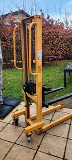 500kg manuele stapelaar, Enlèvement