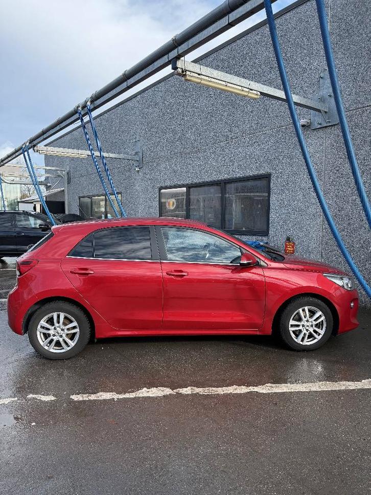KIA RIO – 2018 – 77.000 km – 9.950€, Autos, Kia, Particulier, Rio, ABS, Caméra de recul, Airbags, Air conditionné, Alarme, Apple Carplay