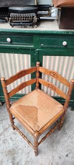 Magnifique fauteuil d'angle en chêne avec jonc mat d'origine, Antiquités & Art, Enlèvement ou Envoi