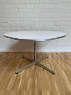 Fritz Hansen salontafel A202 Arne Jacobsen, Métal, Design klassieker, Moins de 50 cm, 50 à 100 cm