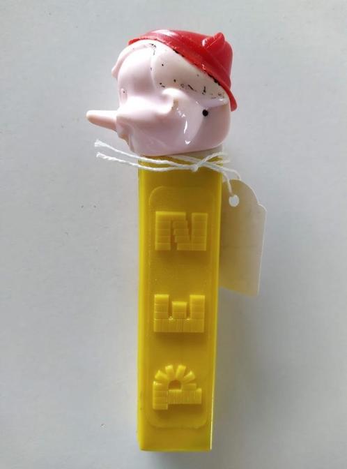 Heel oude Pez - Pinokkio - Rode Muts - Gele Pez - Gebruikt, Verzamelen, Disney, Gebruikt, Beeldje of Figuurtje, Peter Pan of Pinokkio