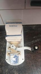 Koffiemolen voor aan de muur, Enlèvement