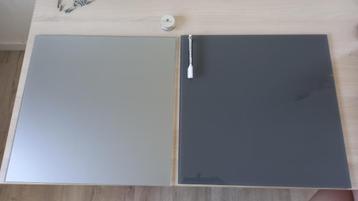 2 Magneetborden beschikbaar voor biedingen