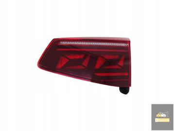 VW Passat B8 R-line Kombi Lift 19-23 rechts LED achterklepve beschikbaar voor biedingen