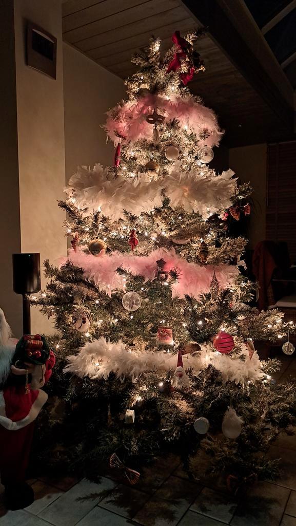 Besneeuwde kerstboom, Huis en Inrichting, Woonaccessoires | Kunstplanten en Kunstbloemen, Ophalen