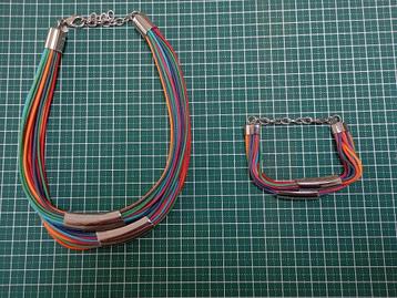 halsketting + armband beschikbaar voor biedingen