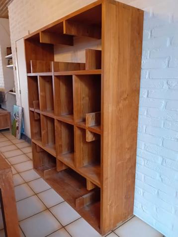 Kast koloniale stijl  beschikbaar voor biedingen