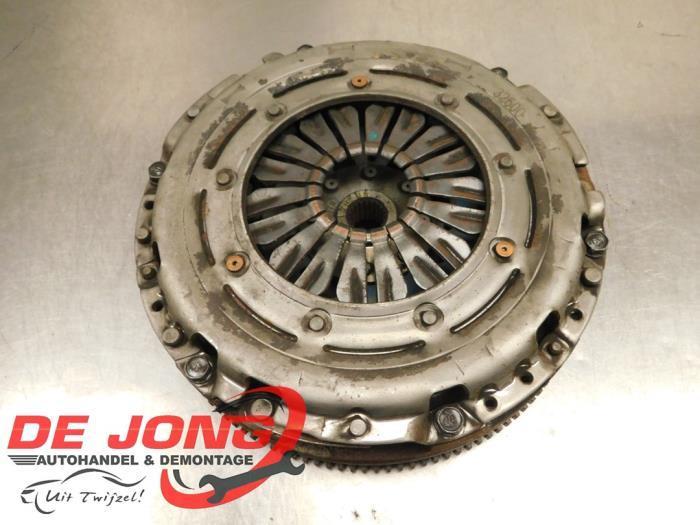 Dubbele massa vliegwiel van een Hyundai Tucson, Auto-onderdelen, Motor en Toebehoren, Hyundai, Gebruikt, 3 maanden garantie, Ophalen of Verzenden