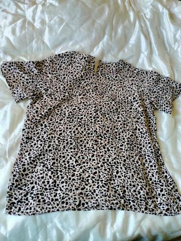 T-shirt met dierenprint,ecru,zwart,taupe;maat: L. beschikbaar voor biedingen