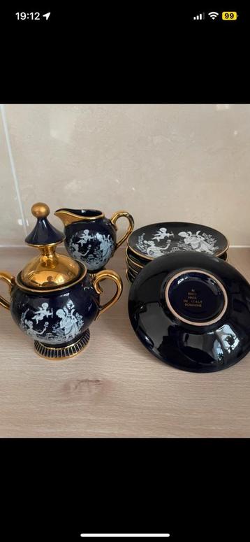 Vintage porselein koffieservice  beschikbaar voor biedingen