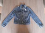 Jeans jasje Bizzy 140 (Nieuwstaat), Kinderen en Baby's, Kinderkleding | Maat 140, Jongen of Meisje, Nieuw, Ophalen of Verzenden