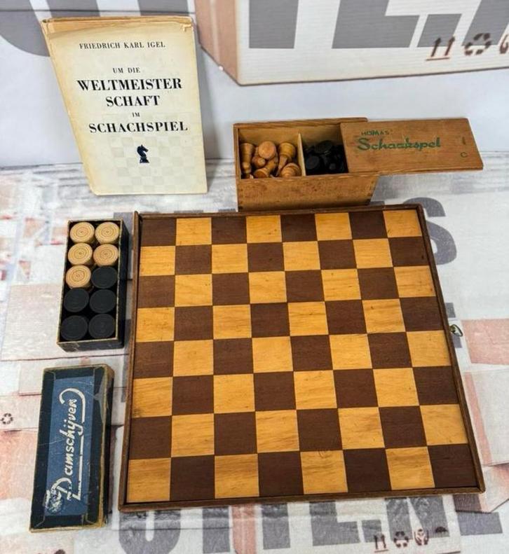 Antiek 1900 Frans handgesneden hout schaak dam schaakbord, Antiek en Kunst, Antiek | Speelgoed, Ophalen of Verzenden