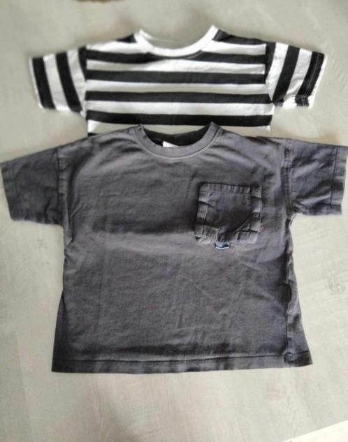 2 stuks T shirt zara maat 98 grijs & gestreept, Kinderen en Baby's, Kinderkleding | Maat 98, Zo goed als nieuw, Jongen, Shirt of Longsleeve