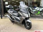 Honda FJS400D Silverwing, Motos, Entreprise, Chopper, 2 cylindres, 398 cm³