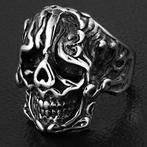 Bague tête de mort gothique vintage en acier inoxydable, Bijoux, Sacs & Beauté, Femme ou Homme, Enlèvement ou Envoi, Fer ou Acier