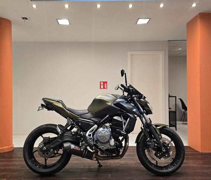Kawasaki Z650**2017**15.165km**Garantie, Motoren, Motoren | Yamaha, Bedrijf, Naked bike, meer dan 35 kW, 2 cilinders, ABS, Ophalen