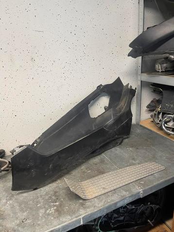 Treeplank Links Gilera Fuoco & Piaggio MP3 500cc beschikbaar voor biedingen